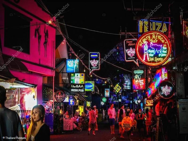 Koh Samui's nightlife consists of a wealth of watering holes from small beach side, rustic bars to stylish, chic hotel cocktail bars and pumping clubs and cabaret. Whatever kind of night life you are looking for, you’ll find it on Koh Samui. We have a few recommendations to get you started.