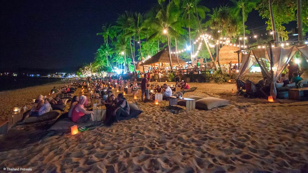 Discover some of the best beach bars in Koh Samui with sandy shores, sunset views and relaxed tropical settings perfect for afternoon drinks and evening escapes