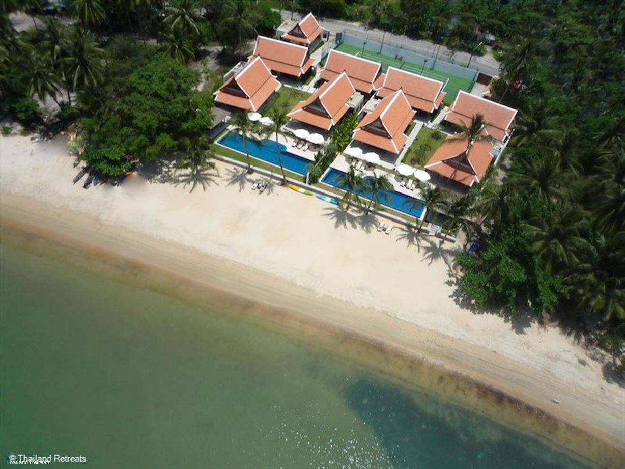 Collection of villas for large groups