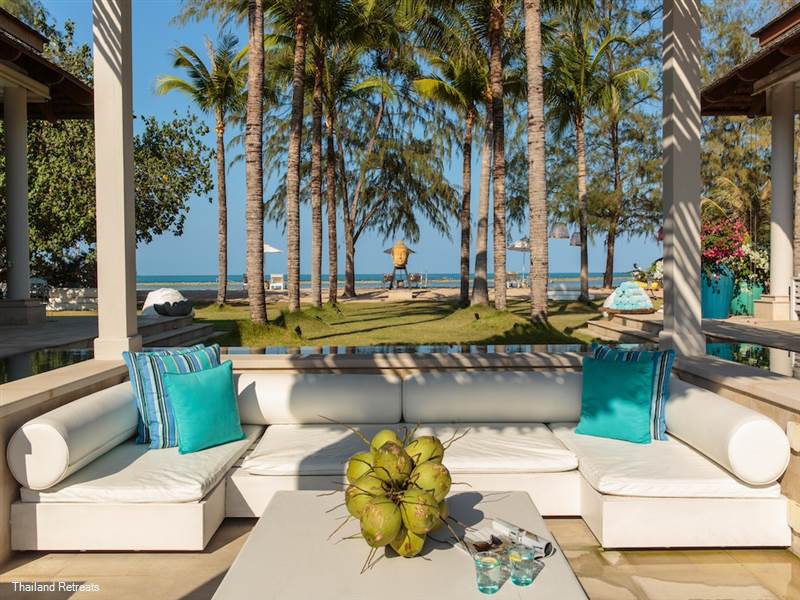 Chaweng beachfront villas